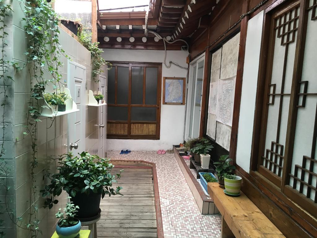 Icos 1 - Female Only Gasthof Seoul